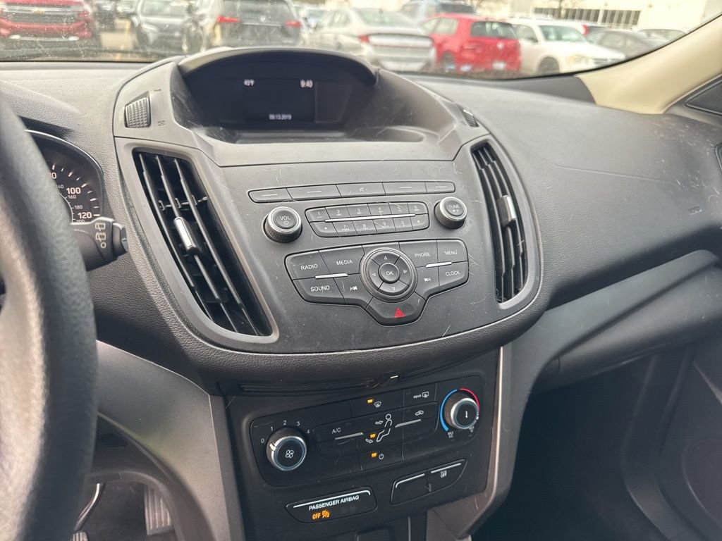 Used 2019 Ford Escape S image 8