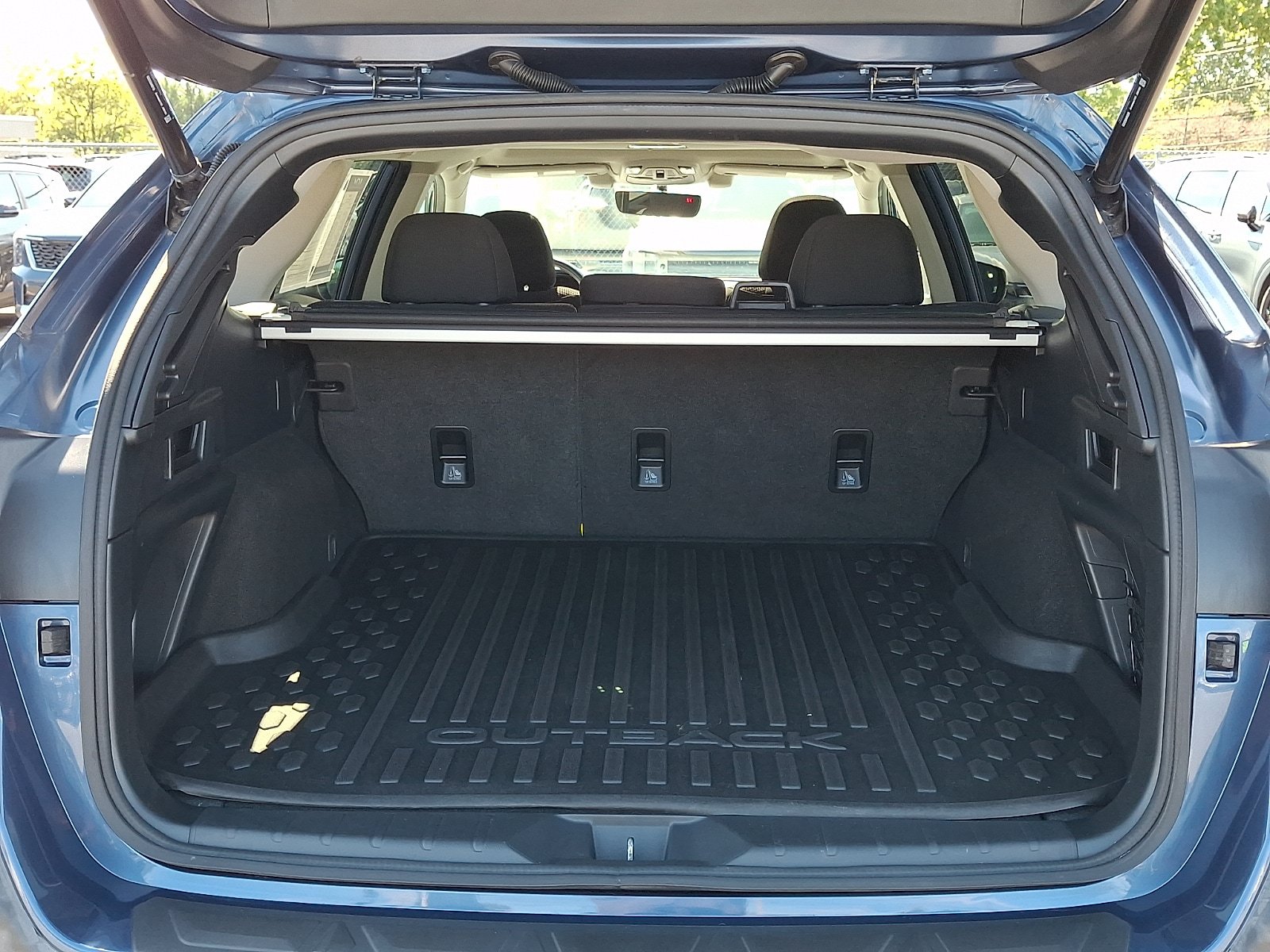 Used 2022 Subaru Outback Premium w/ Popular Package #1 AWD/4WD image 28