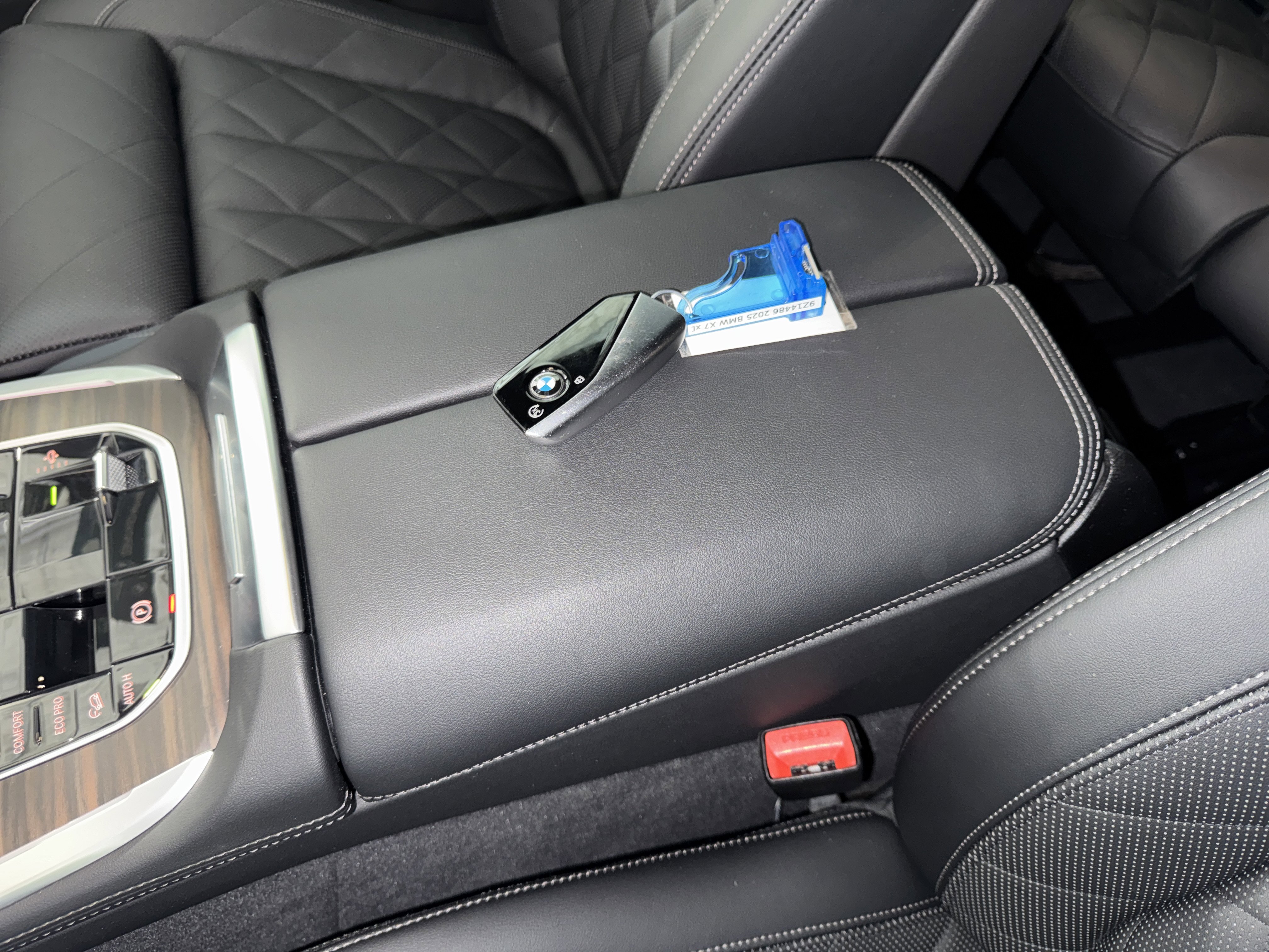 Certified 2025 BMW X7 xDrive40i w/ M Sport Package image 30