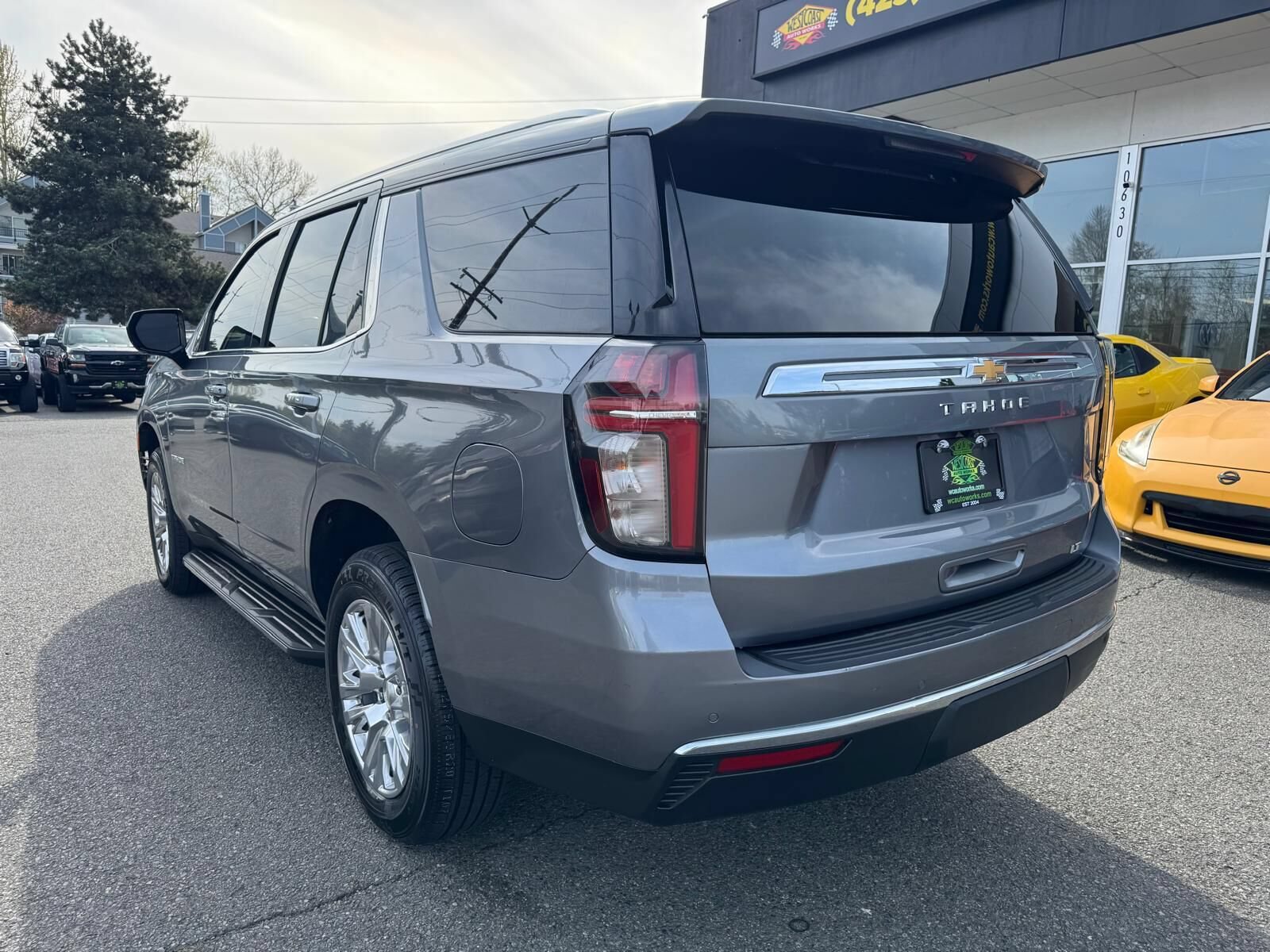 Used 2021 Chevrolet Tahoe LT AWD/4WD image 3