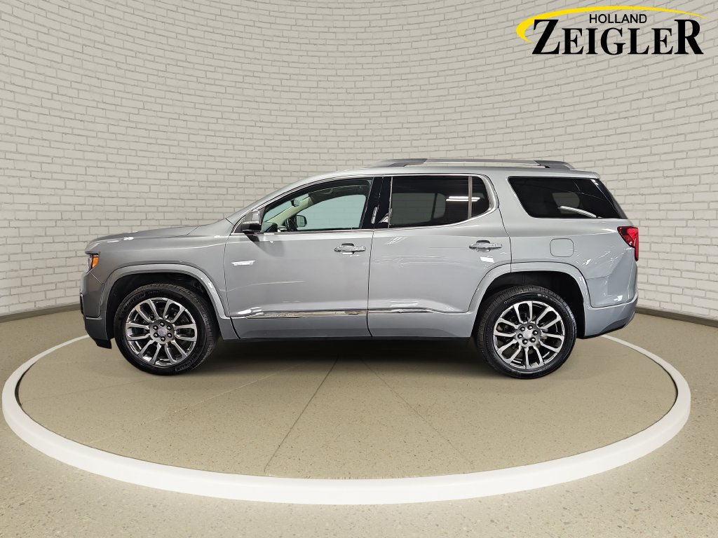 Used 2023 GMC Acadia Denali w/ Denali Ultimate Package AWD/4WD image 8