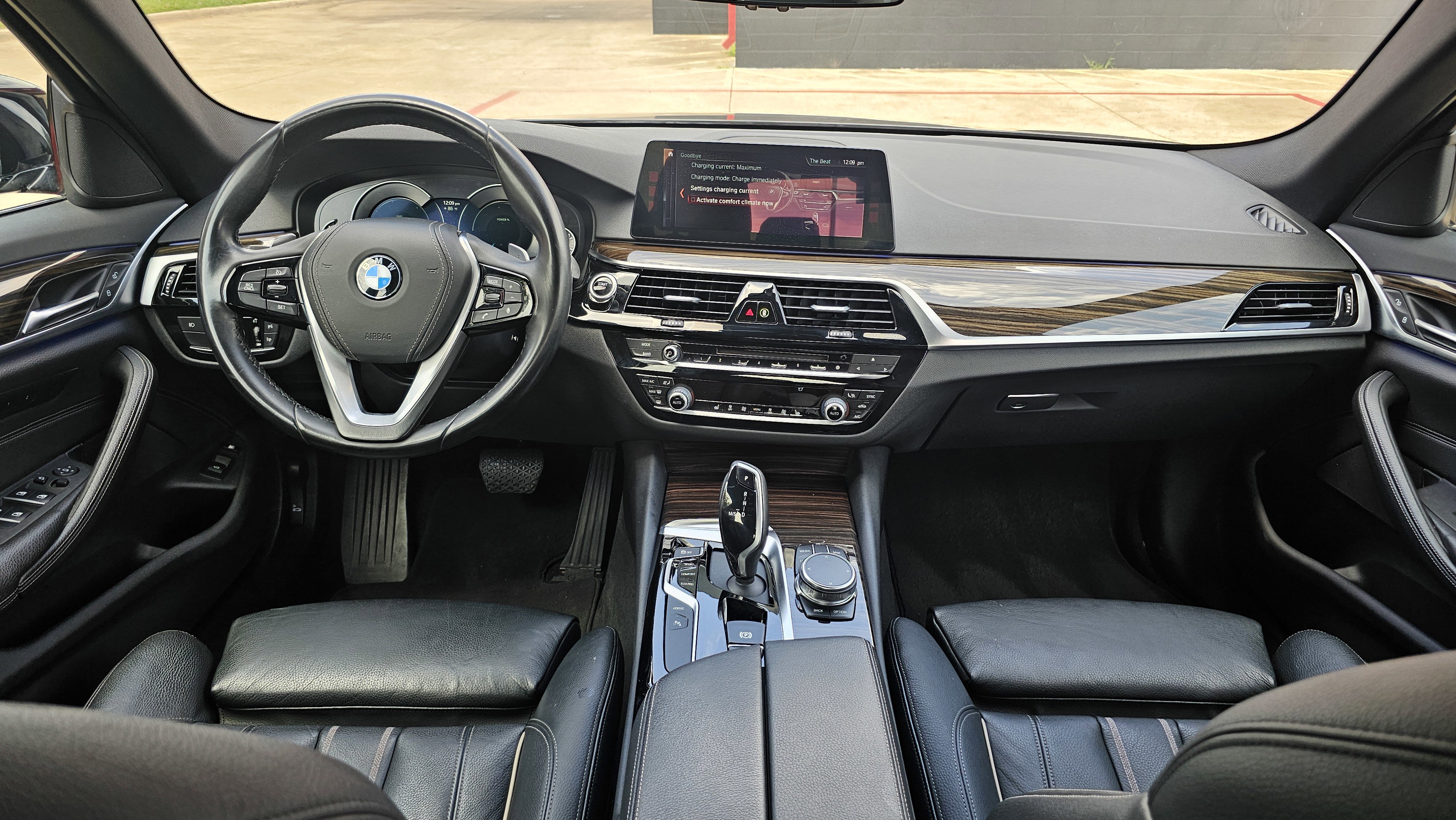 Used 2018 BMW 530e w/ Premium Package 2 image 36