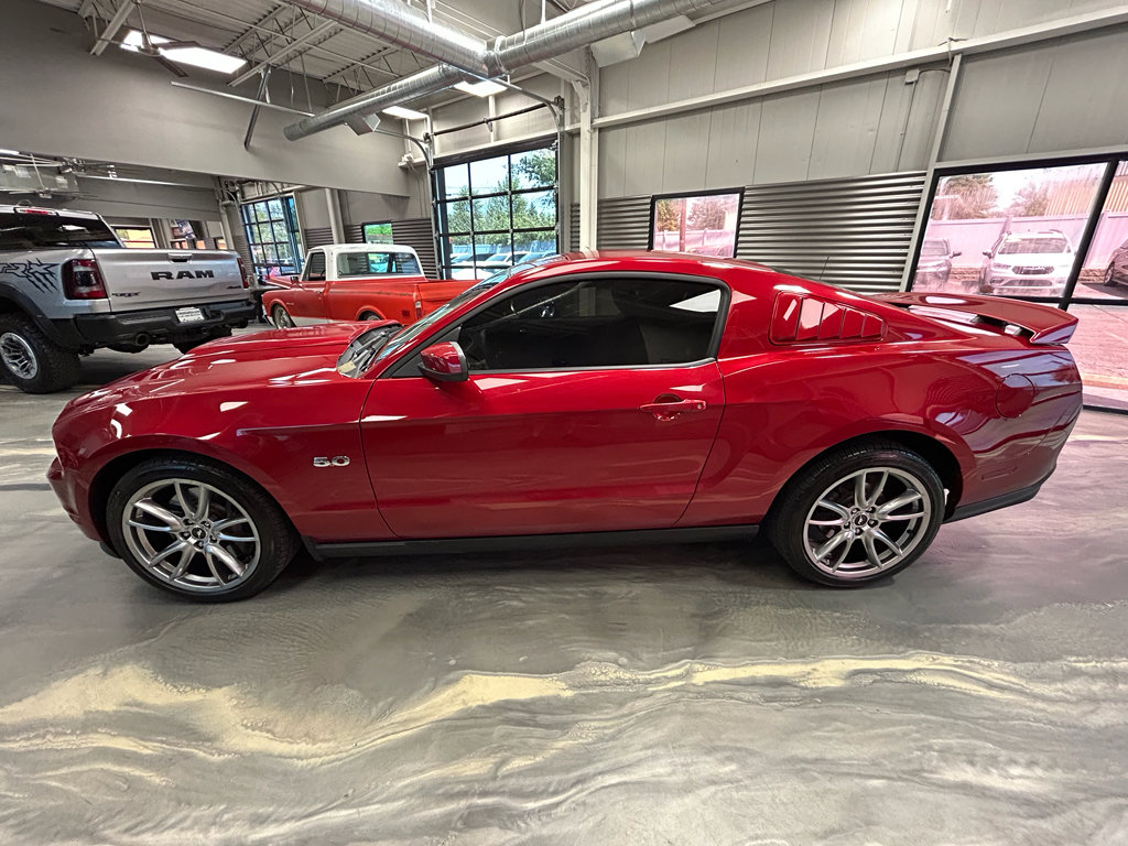 Used 2012 Ford Mustang GT Premium w/ Brembo Brake Pkg image 32