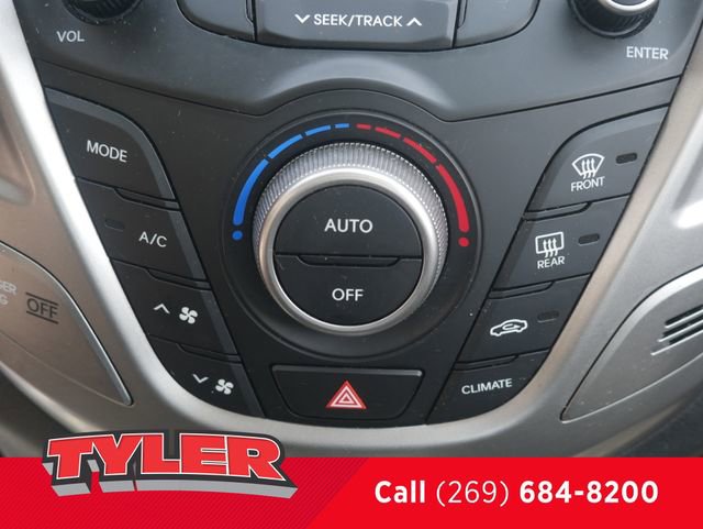 Used 2017 Hyundai Veloster Value Edition FWD image 32