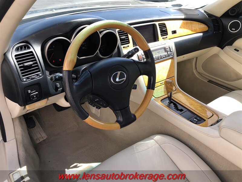 Used 2002 Lexus SC 430 Convertible RWD image 12