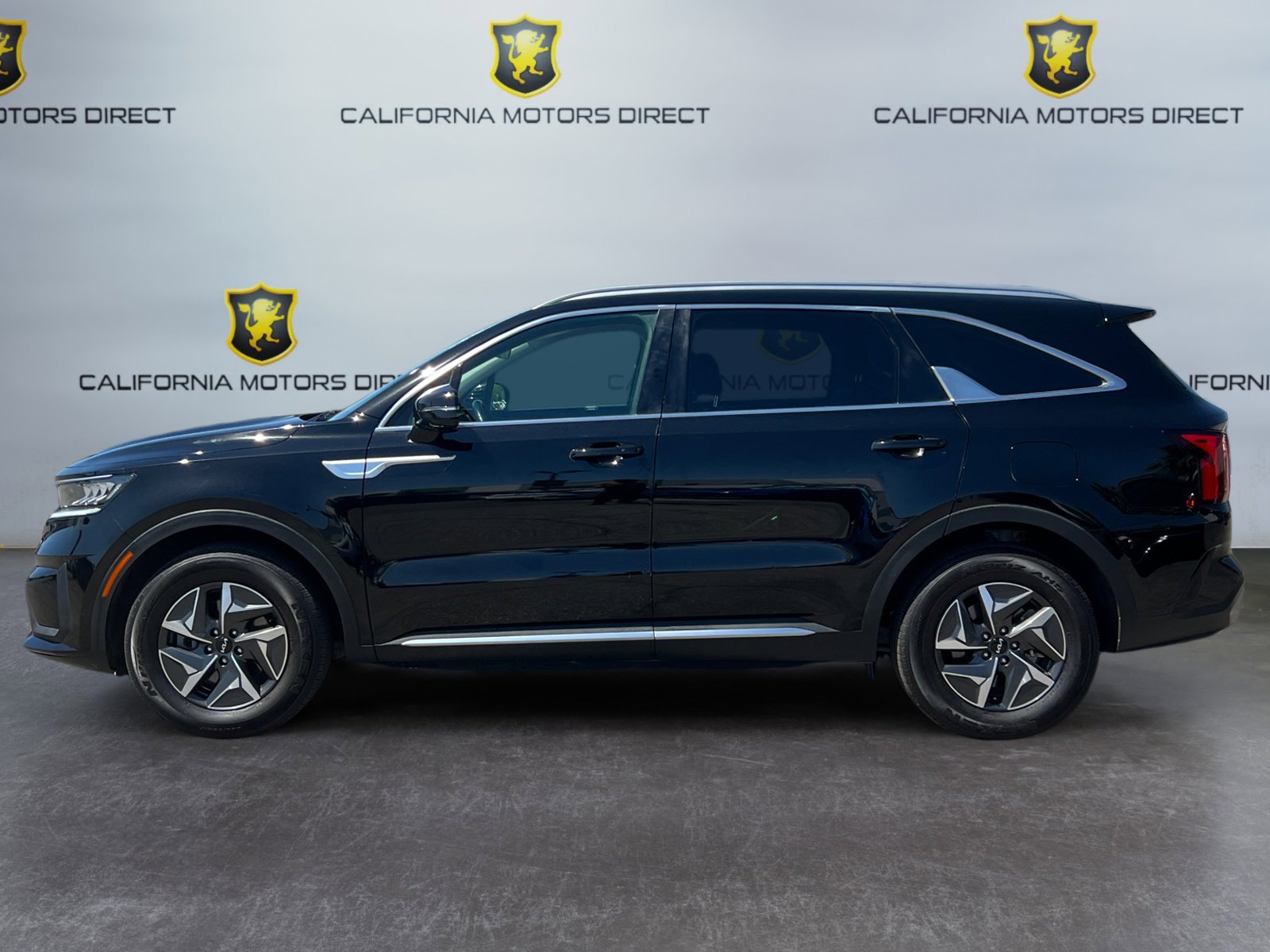 Used 2022 Kia Sorento S image 2