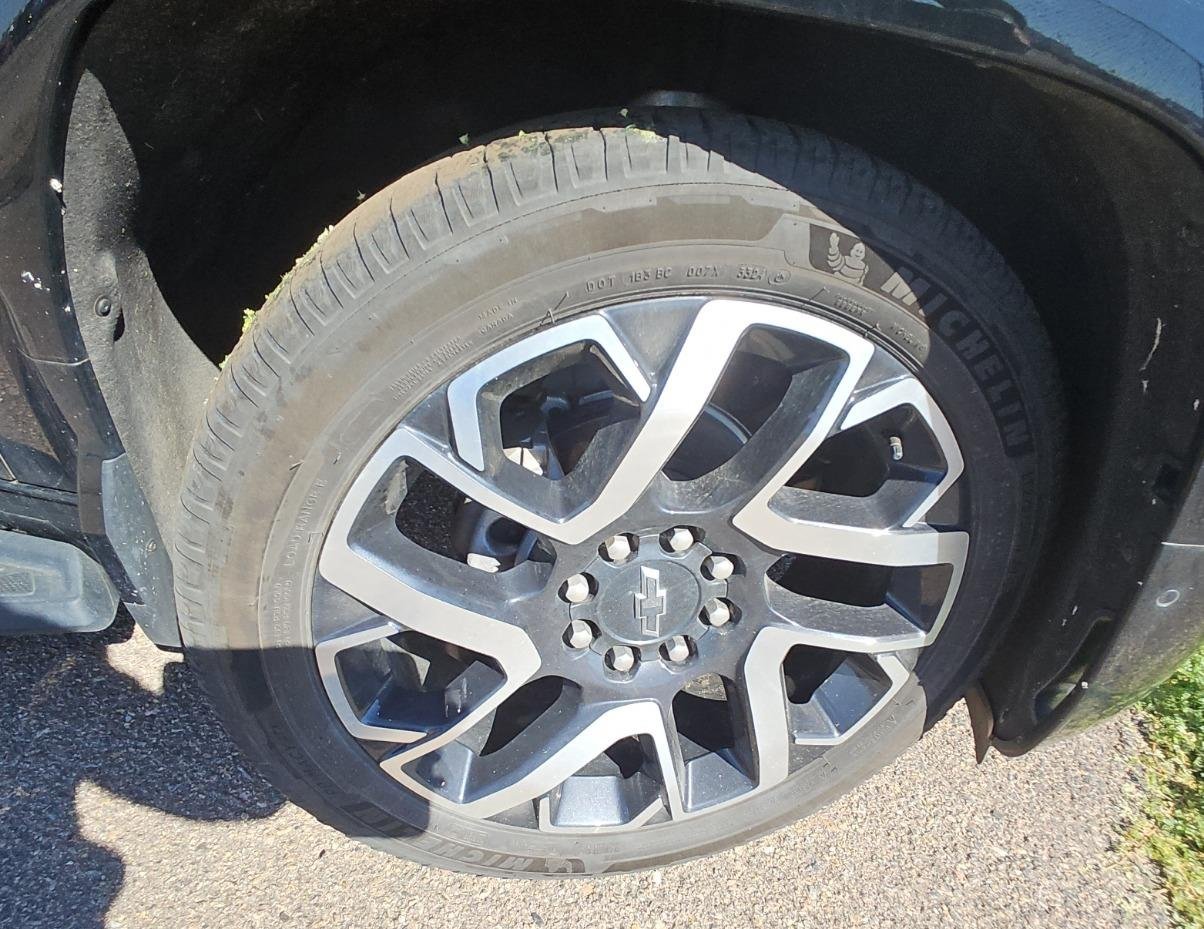 Used 2024 Chevrolet Silverado EV RST AWD/4WD image 23