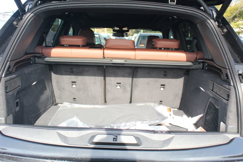 New 2026 BMW X5 xDrive50e w/ M Sport Package image 7