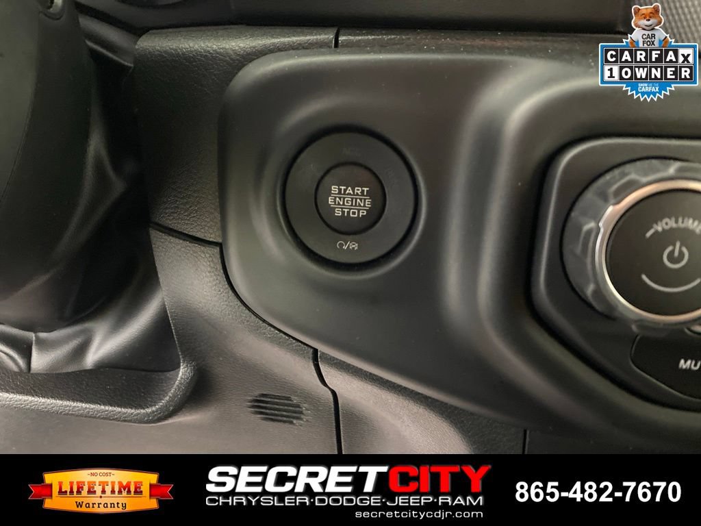 Used 2023 Jeep Wrangler Unlimited Rubicon 4xe w/ Cold Weather Group AWD/4WD image 16