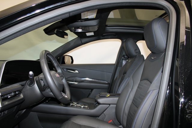 Certified 2024 Cadillac XT4 Sport image 5