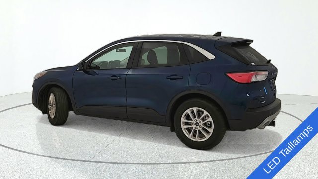 Used 2020 Ford Escape SE FWD image 3