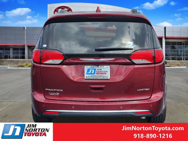 Used 2019 Chrysler Pacifica Limited w/ Tire & Wheel Group image 7