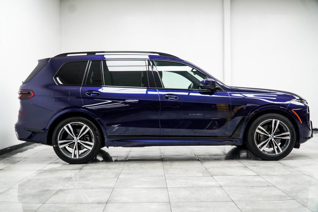 Used 2023 BMW X7 xDrive40i w/ M Sport Package AWD/4WD image 8