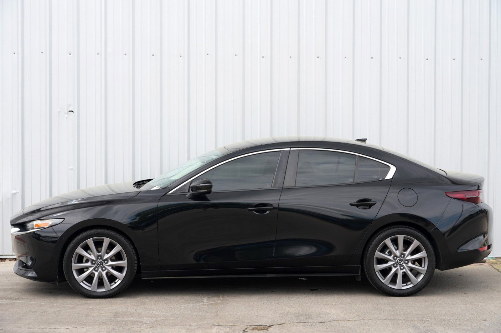 Used 2019 MAZDA MAZDA3 Sedan w/ Preferred Package image 44