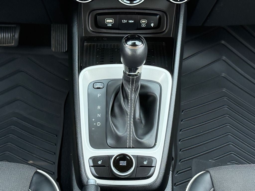 Used 2024 Hyundai Venue Limited FWD image 27