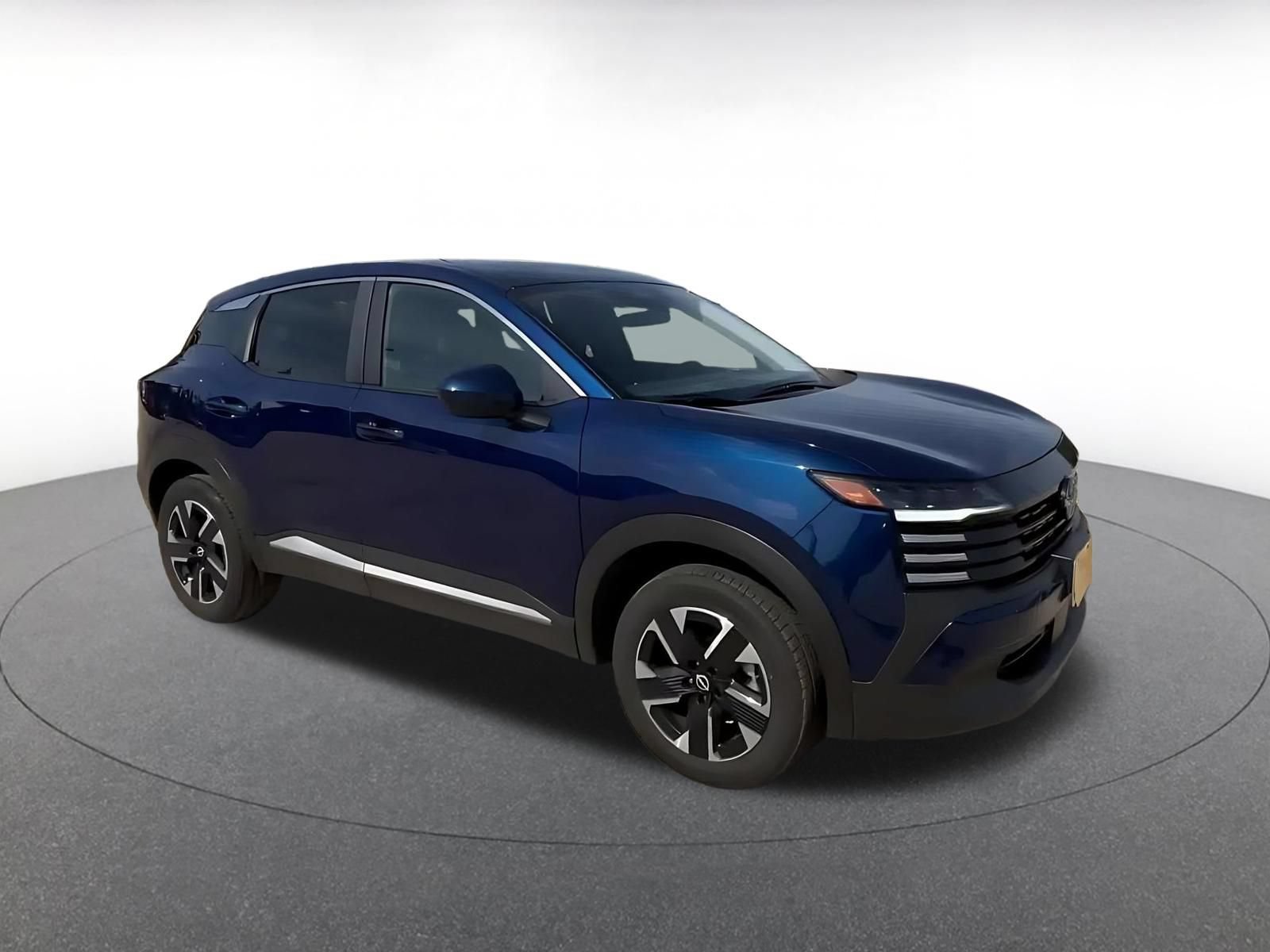 Used 2025 Nissan Kicks SV AWD/4WD video 2