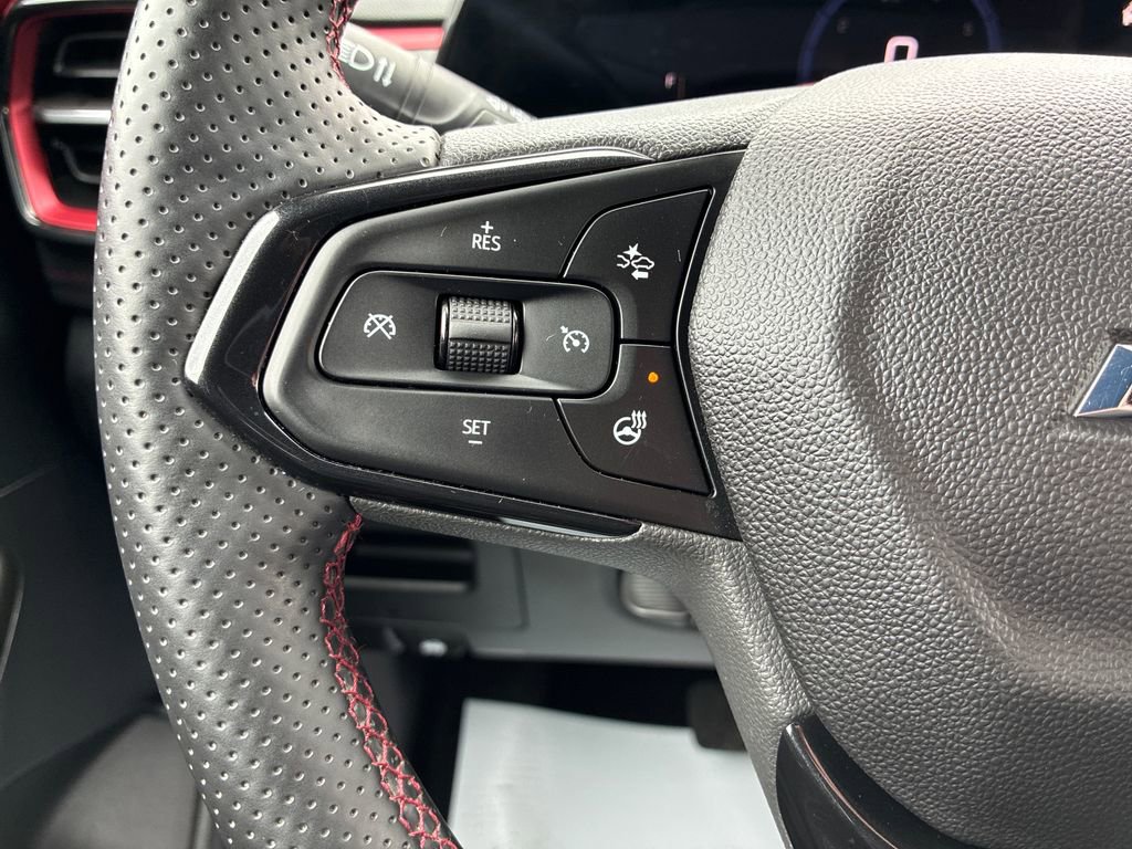 Used 2024 Chevrolet TrailBlazer RS AWD/4WD image 21