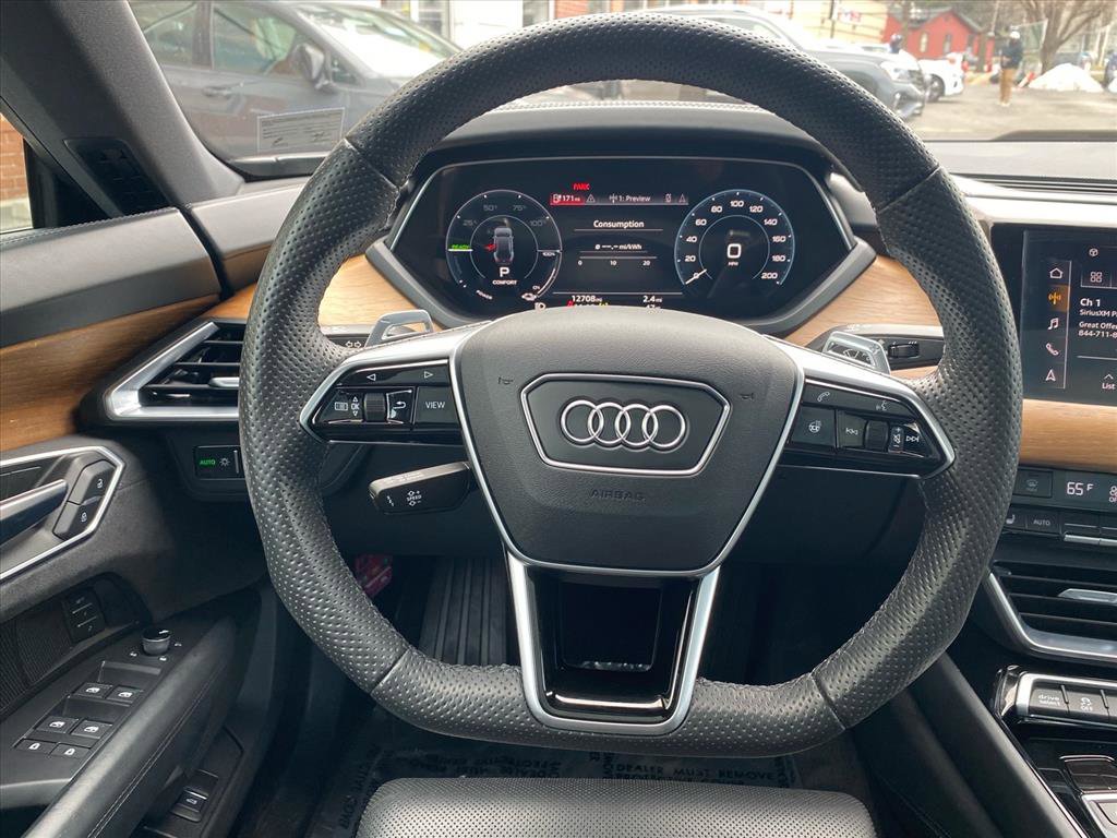 Used 2023 Audi e-tron GT Premium Plus image 7