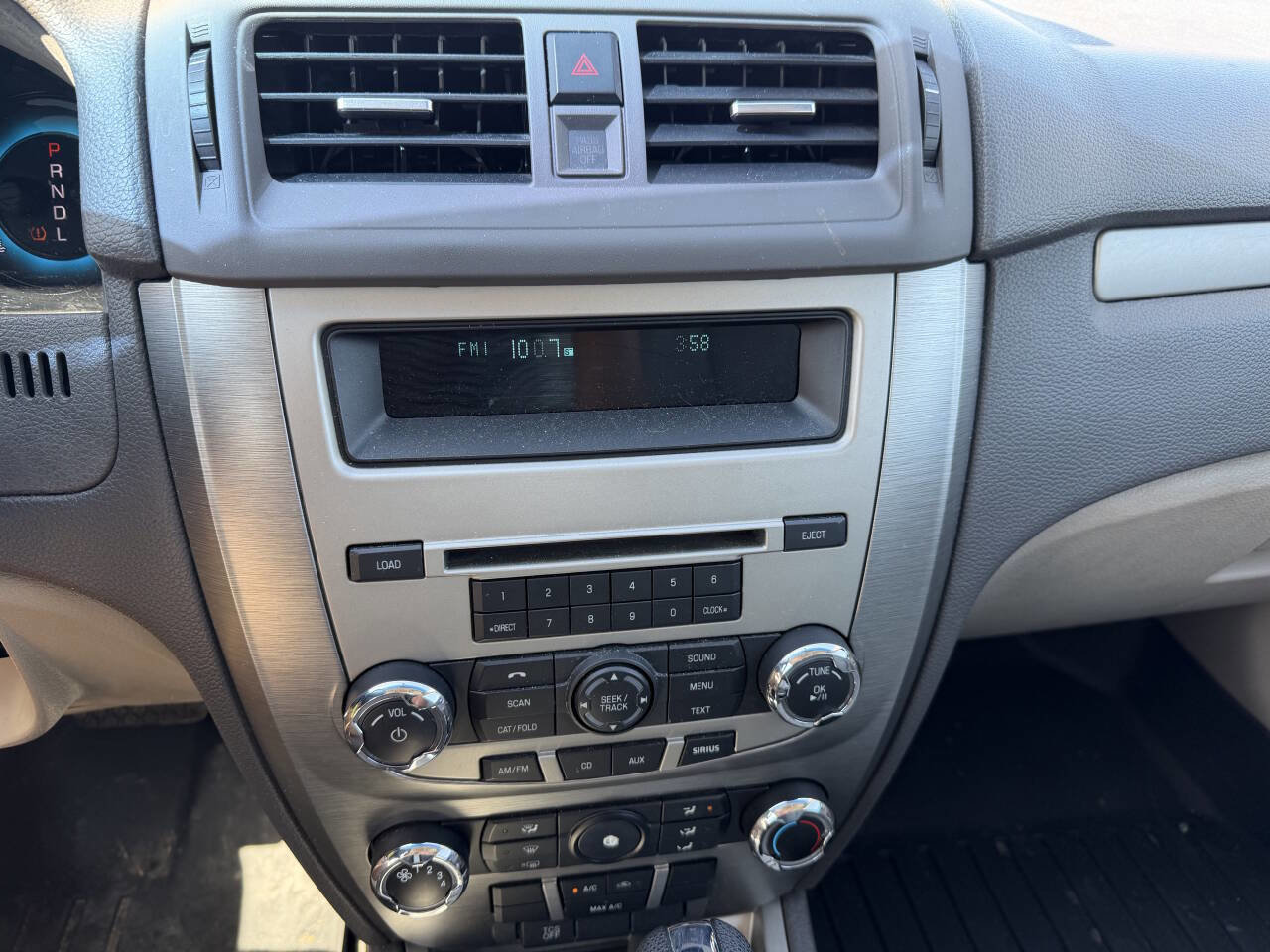 Used 2012 Ford Fusion SE FWD image 10
