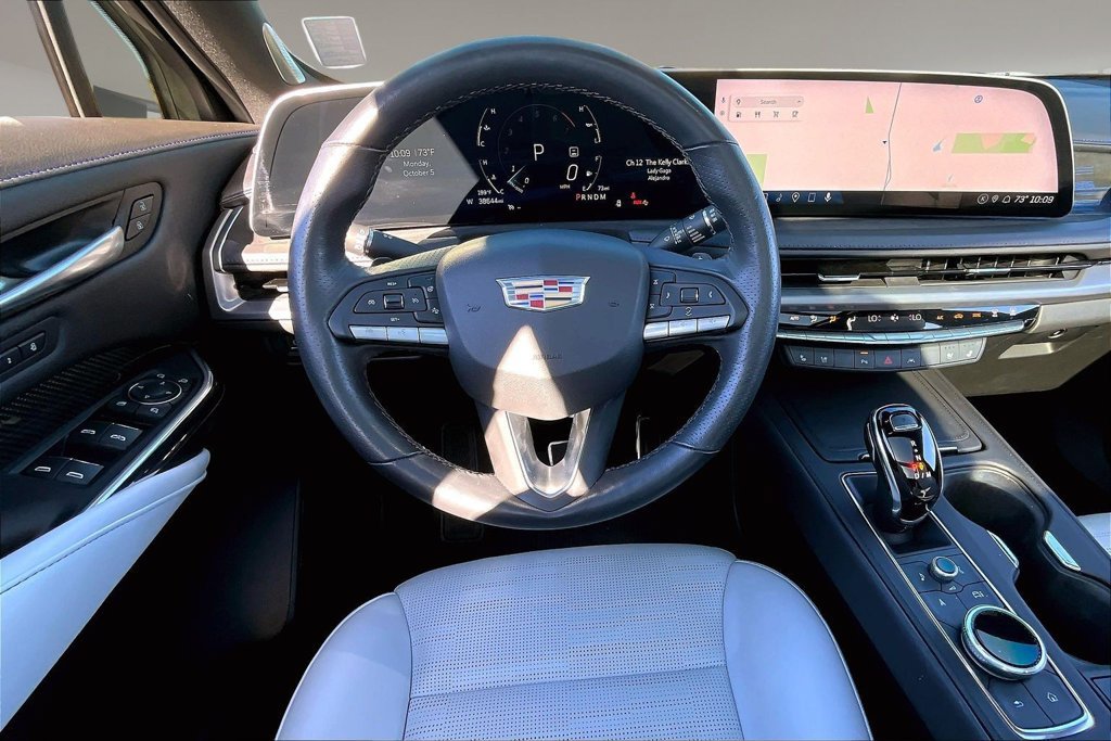 Used 2024 Cadillac XT4 Sport FWD image 5