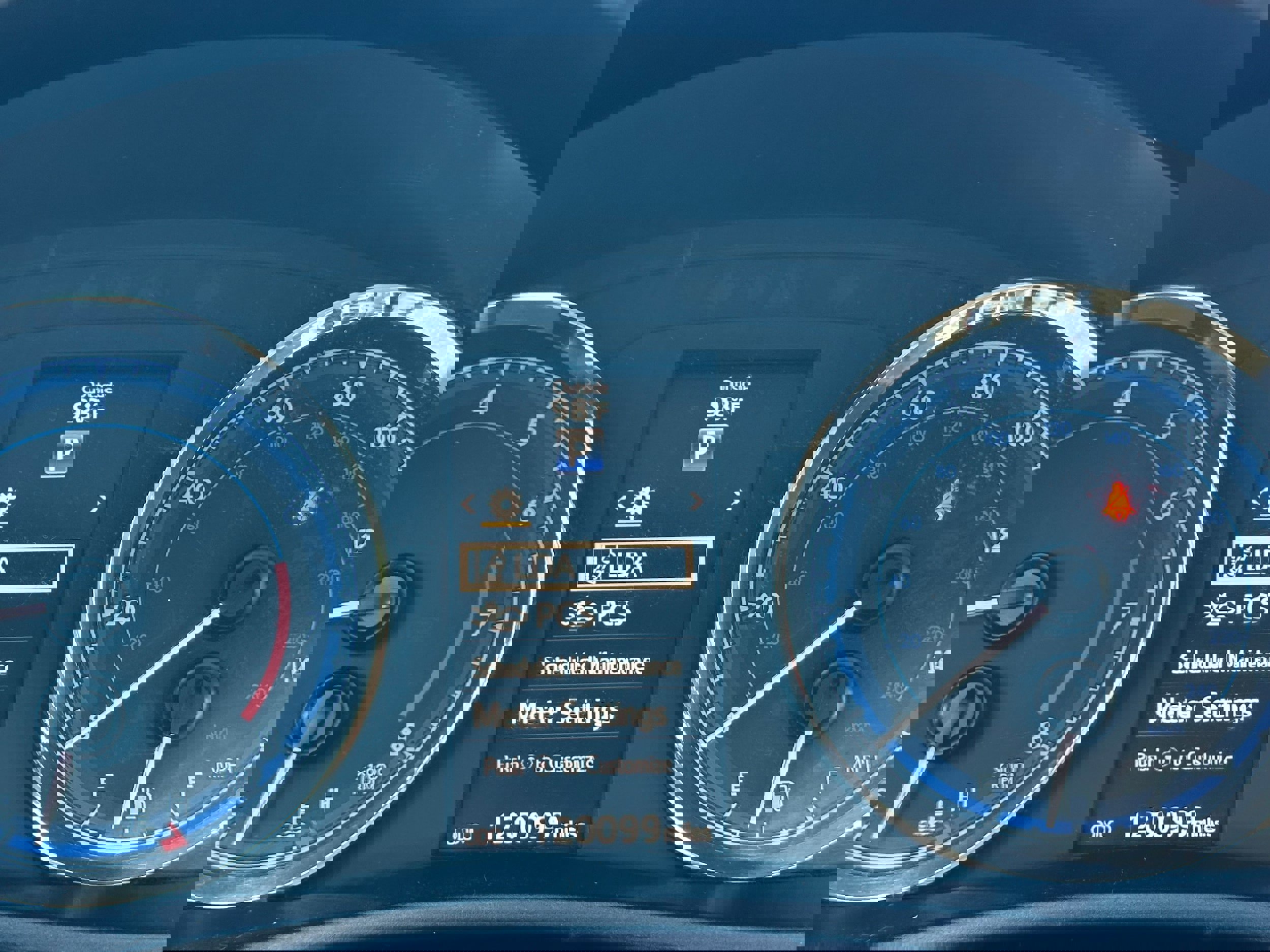 Used 2017 Toyota Corolla SE 50th Anniversary image 14