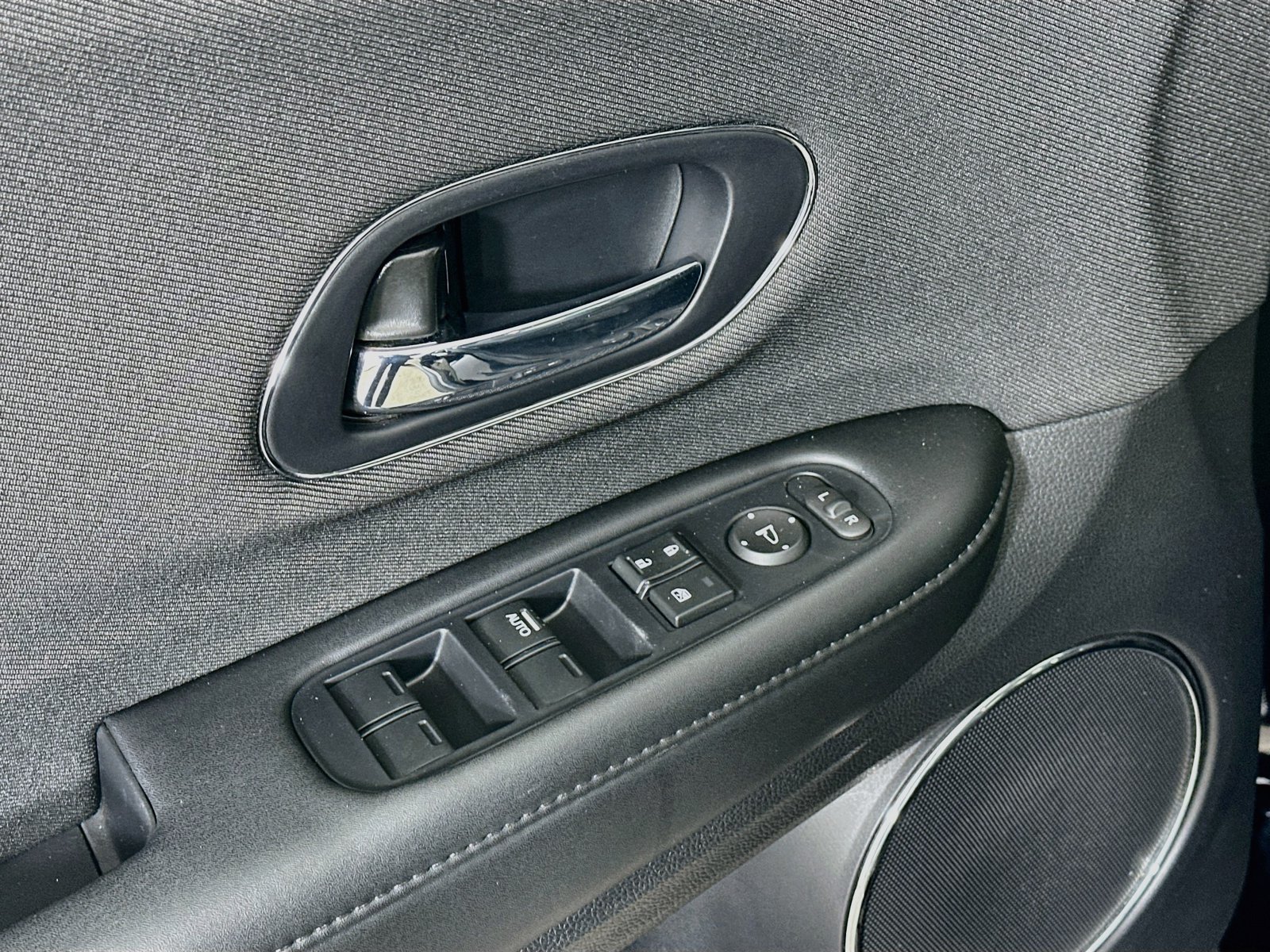 Used 2022 Honda HR-V EX image 17