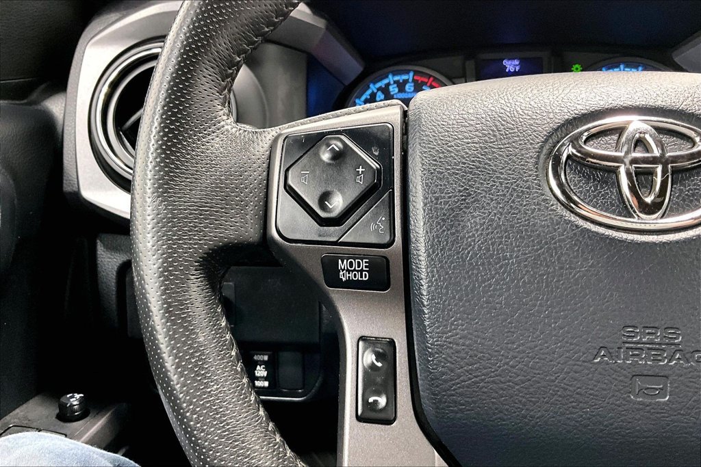 Used 2020 Toyota Tacoma TRD Sport w/ Technology Package AWD/4WD image 22
