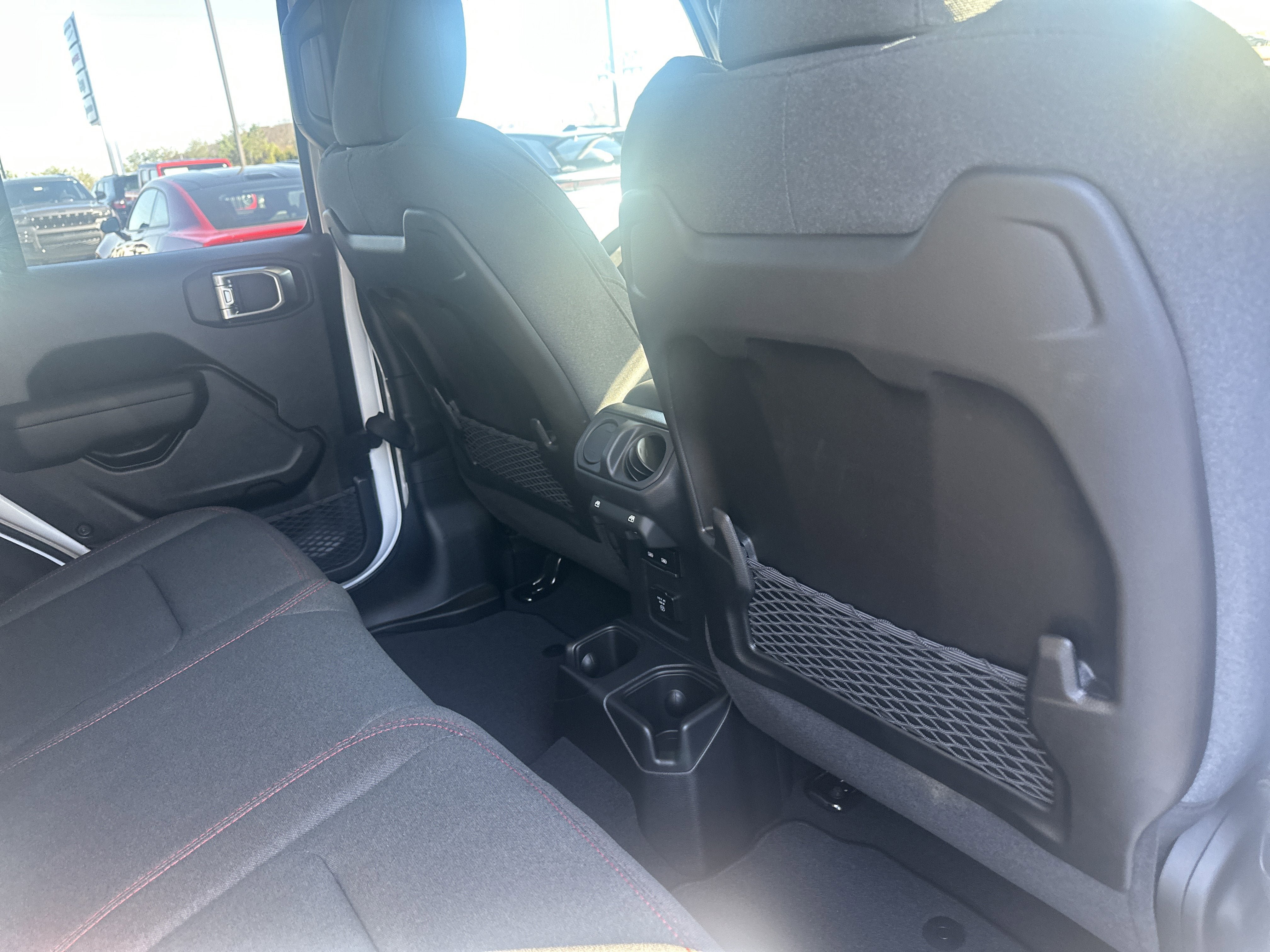 New 2026 Jeep Wrangler Unlimited Rubicon AWD/4WD image 27