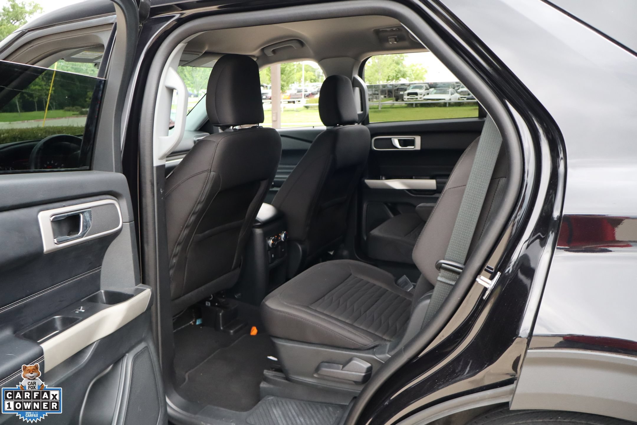 Used 2021 Ford Explorer XLT AWD/4WD image 23