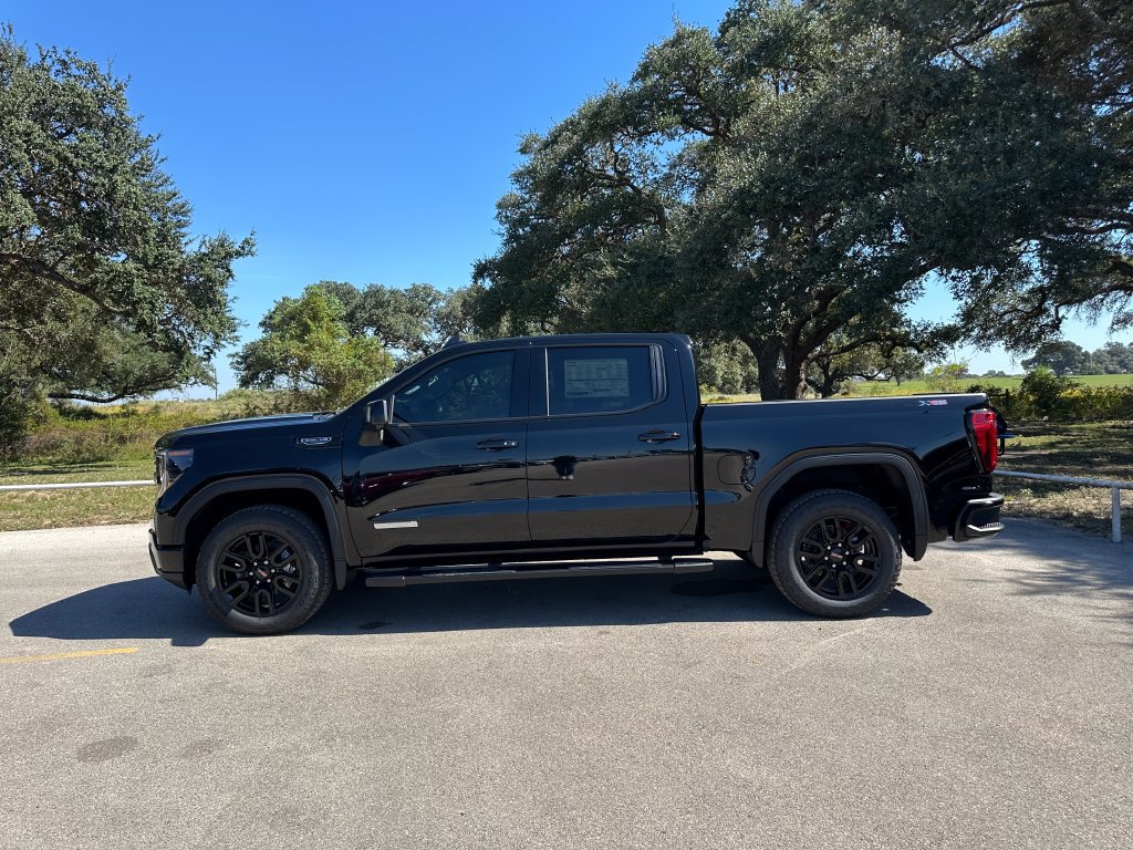 New 2026 GMC Sierra 1500 Elevation w/ Elevation Premium Package AWD/4WD image 8