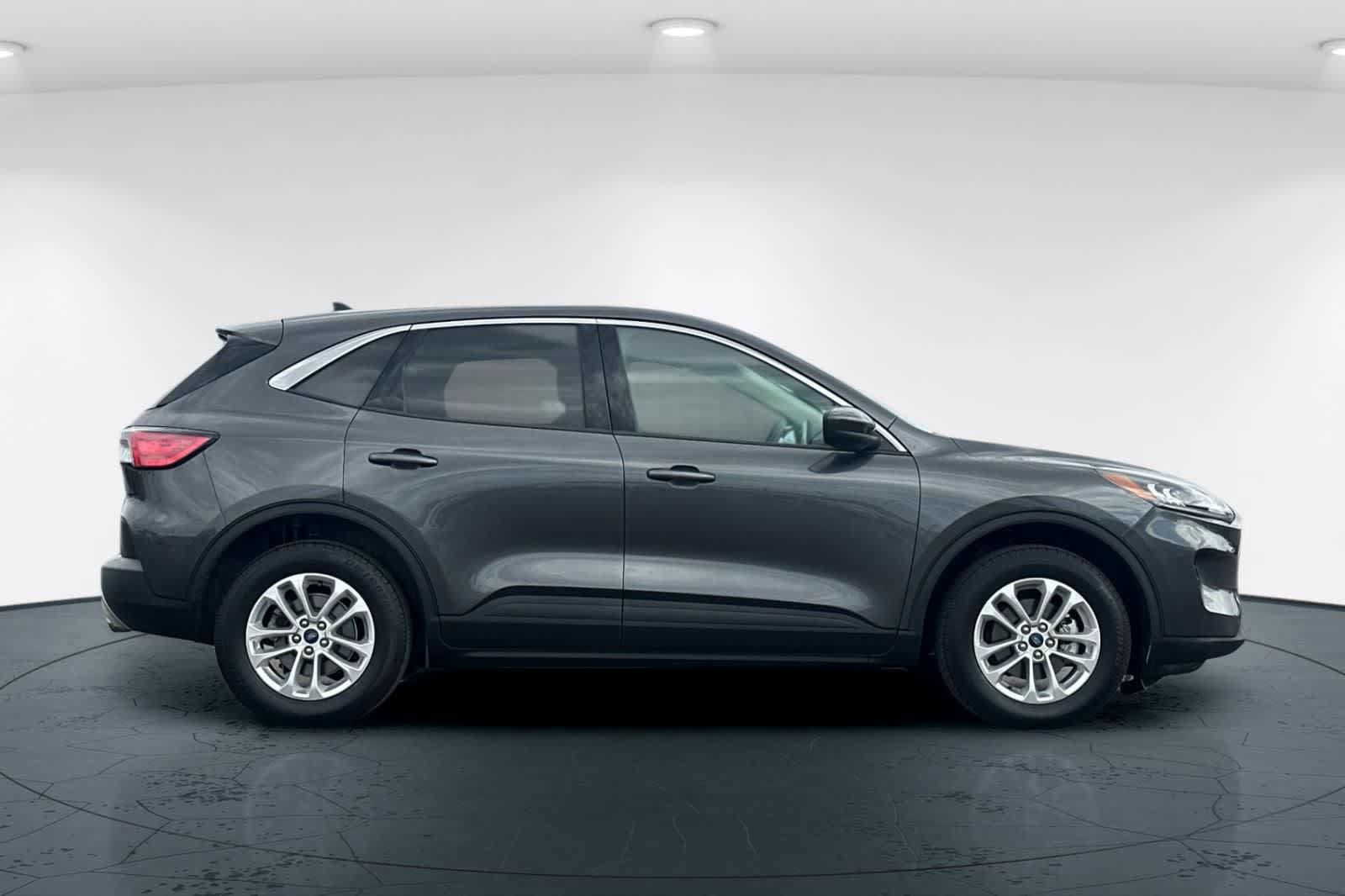 Used 2020 Ford Escape SE AWD/4WD image 6