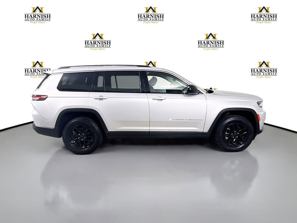 Used 2022 Jeep Grand Cherokee L Laredo w/ Luxury Tech Group I AWD/4WD image 8