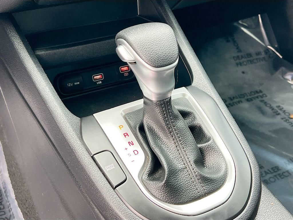 Used 2024 Kia Forte LXS w/ LXS Technology Package image 16