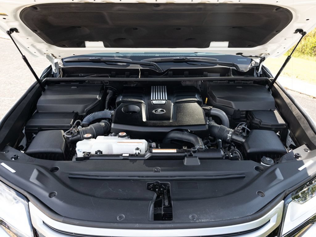 Used 2025 Lexus LX 600 4WD w/ Accessory Package (2T) image 83