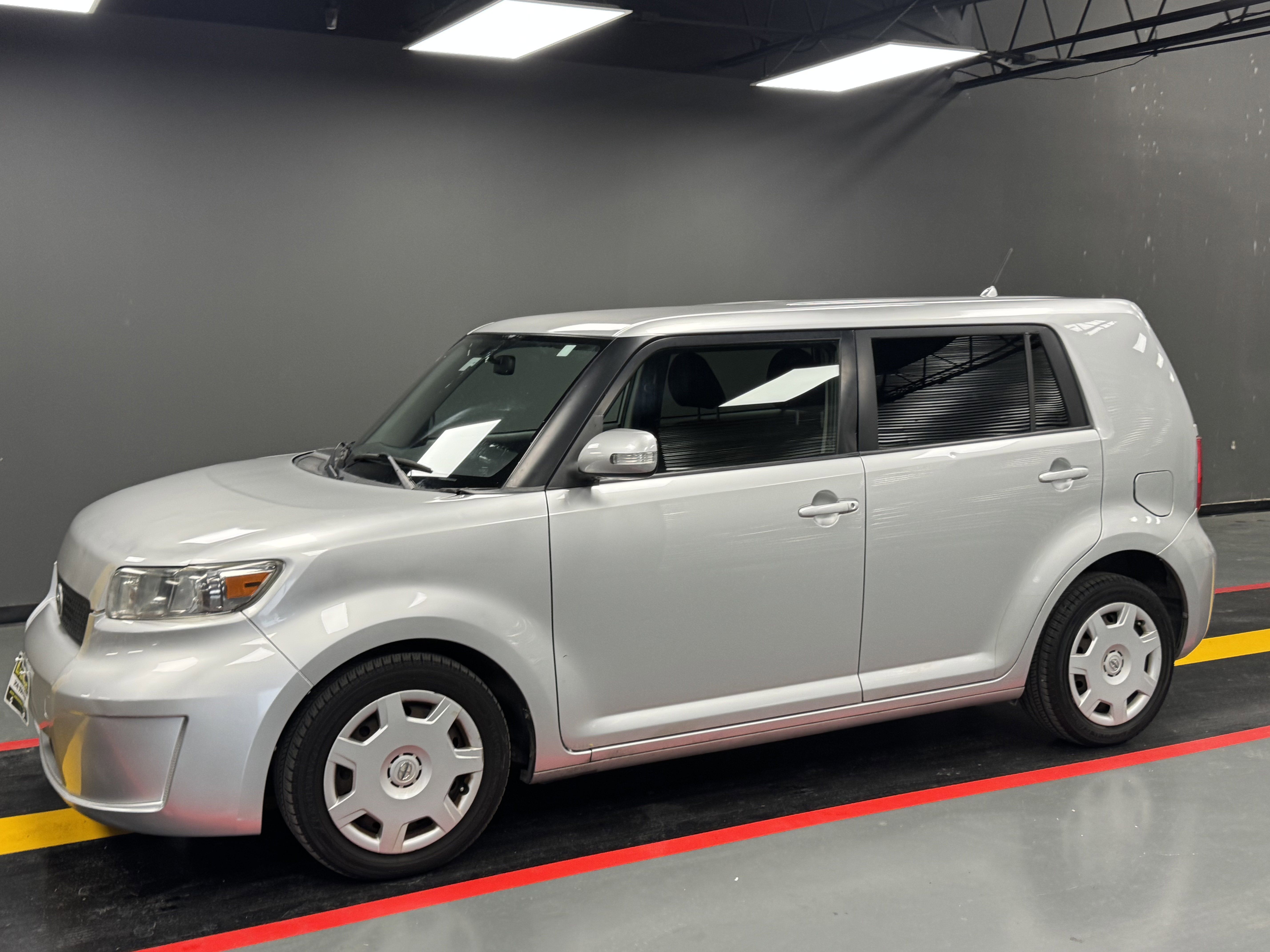 Used 2009 Scion xB image 2