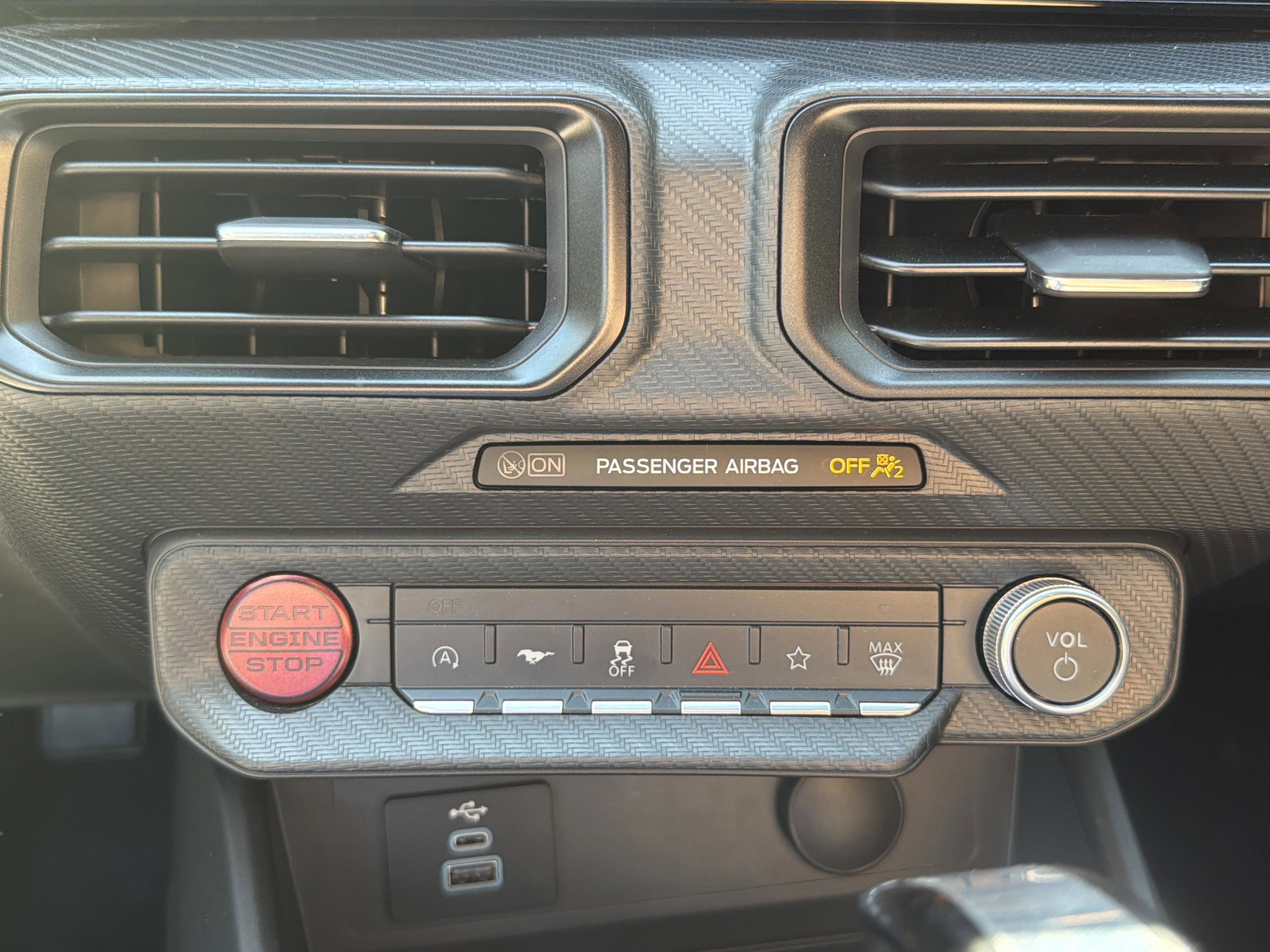 Used 2025 Ford Mustang GT RWD image 16