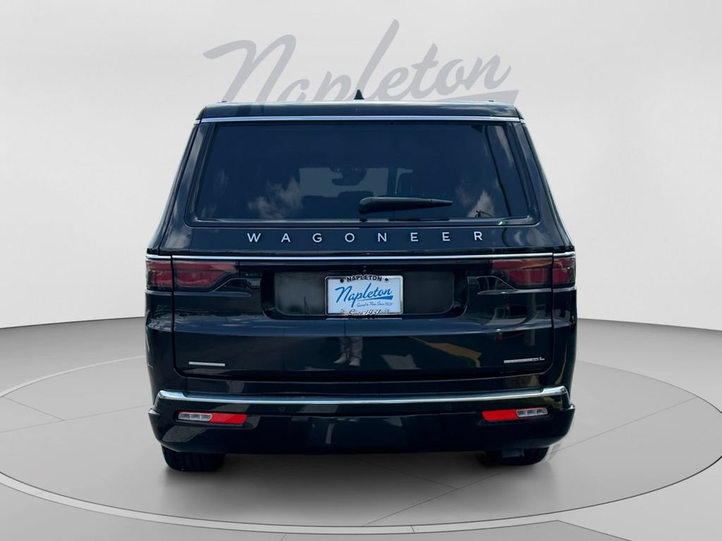 Used 2023 Jeep Wagoneer L Series II AWD/4WD image 7