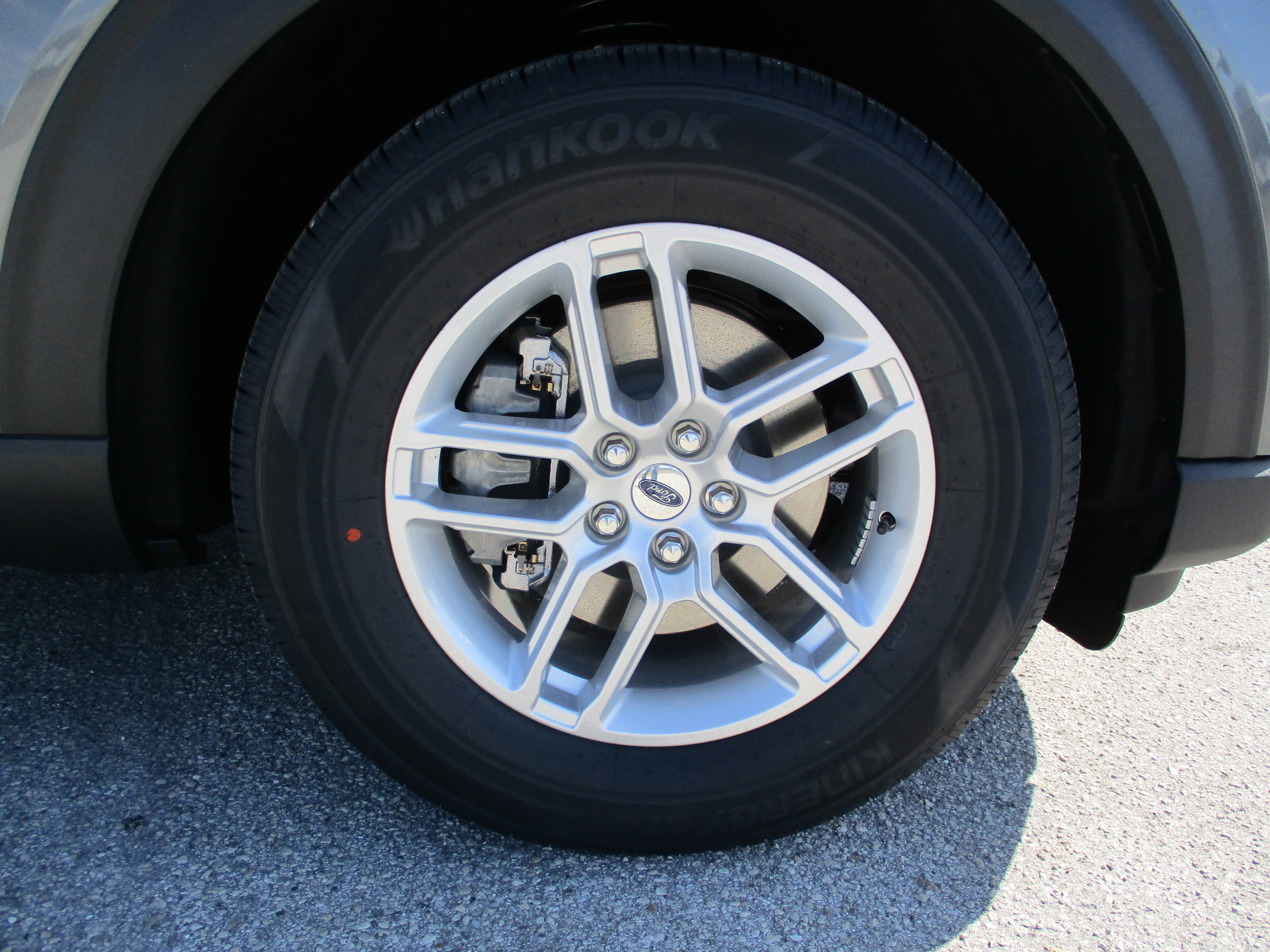 New 2025 Ford Explorer Active w/ Active Comfort Package image 9