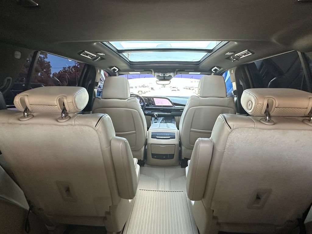 Used 2023 Cadillac Escalade Premium Luxury w/ LPO, Illumination Package RWD image 26