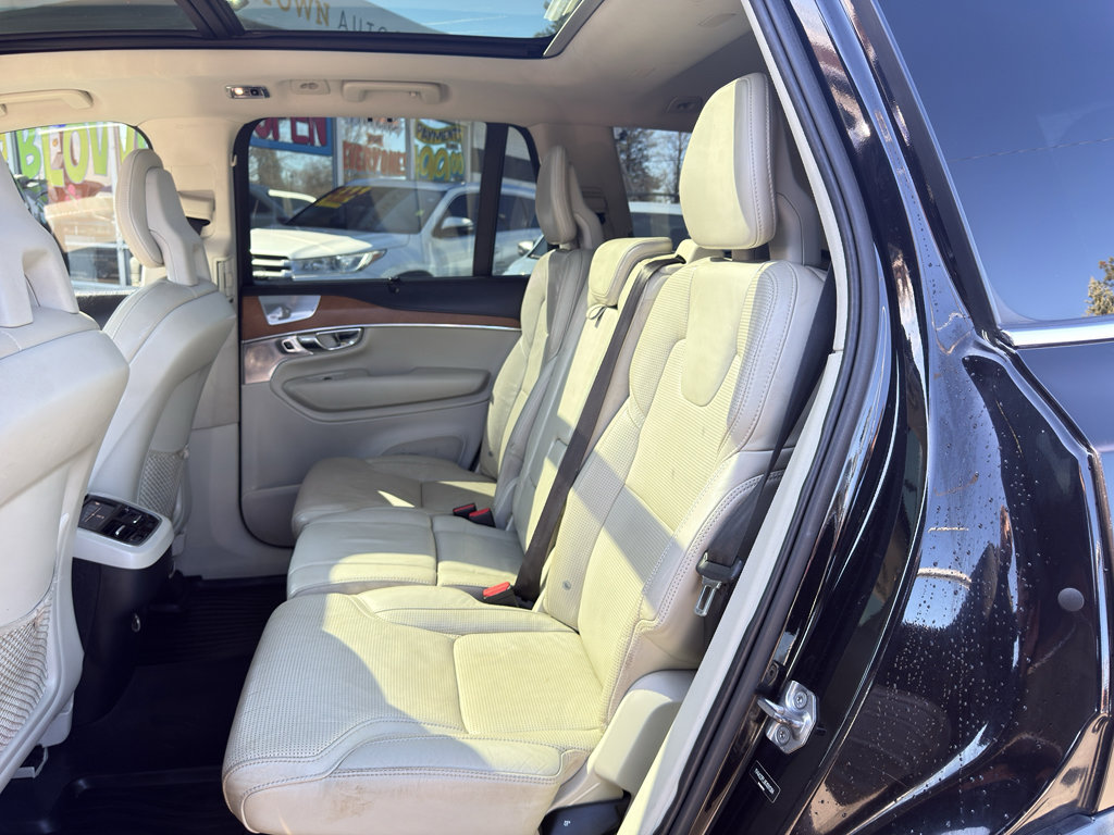 Used 2016 Volvo XC90 T6 Inscription w/ Vision Package image 17