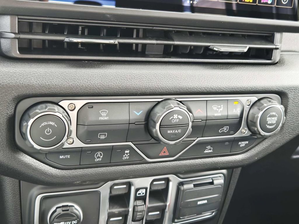 New 2026 Jeep Gladiator Sport image 24