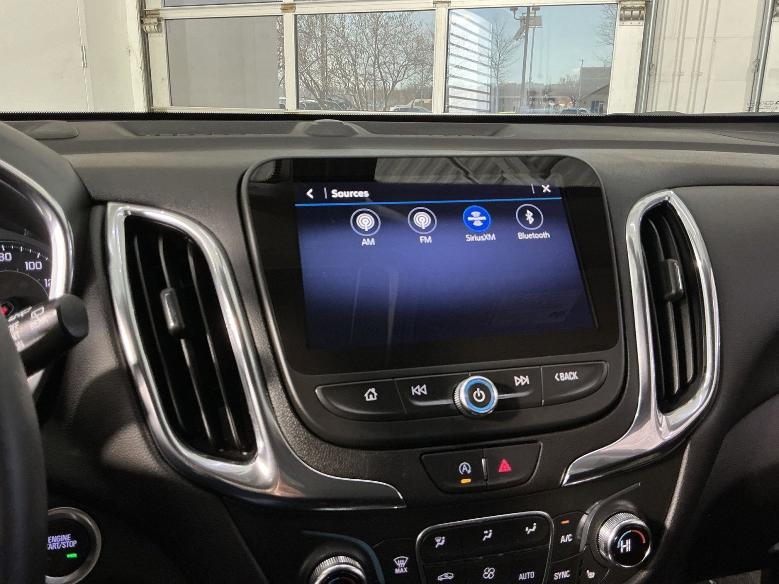 Used 2024 Chevrolet Equinox LT image 26