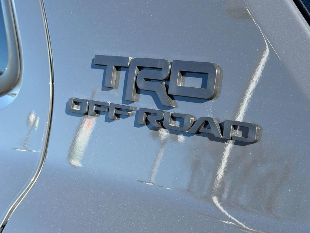 Certified 2025 Toyota 4Runner TRD Off-Road image 8