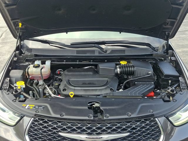 Used 2022 Chrysler Pacifica Touring-L AWD/4WD image 29