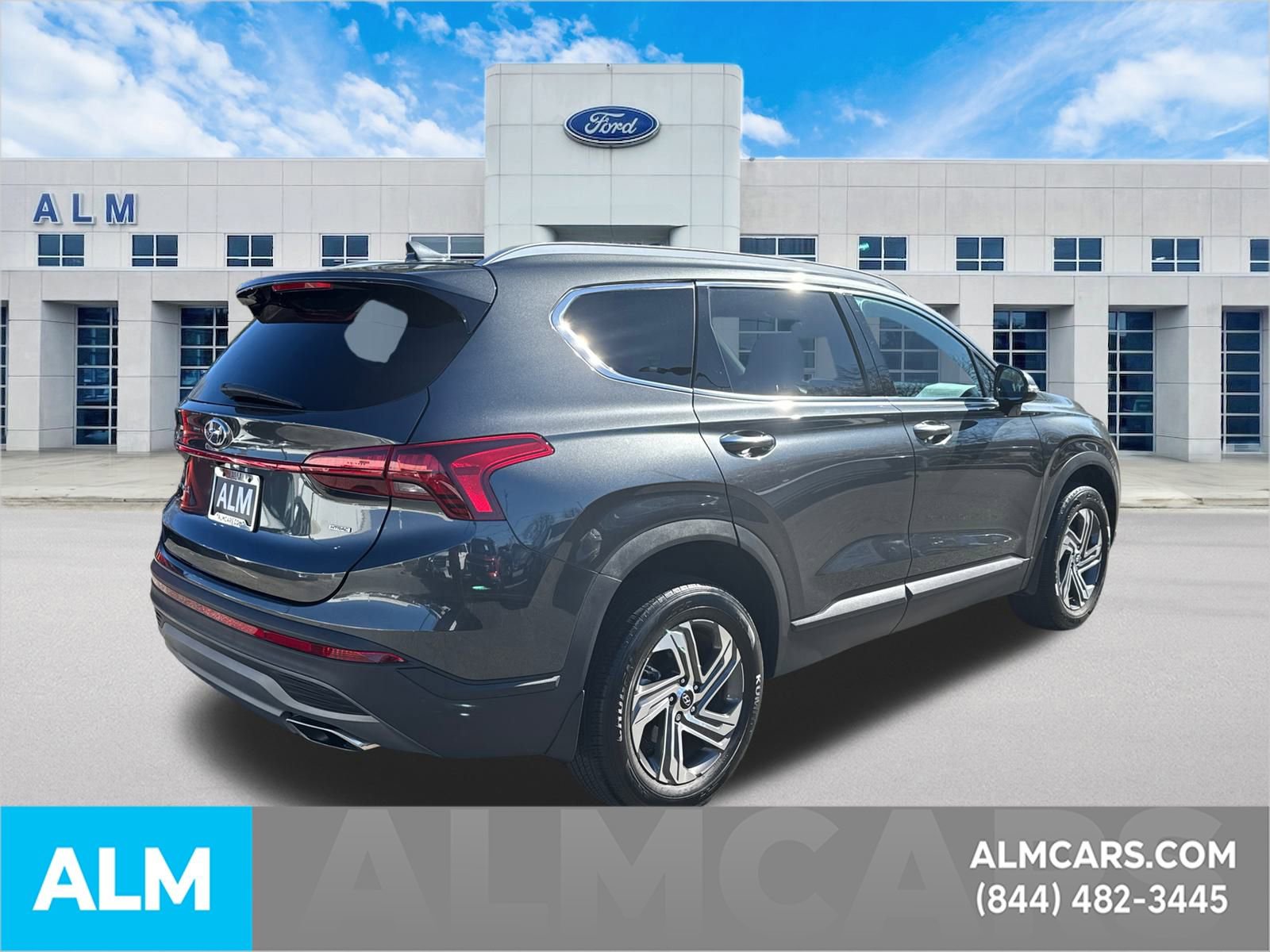 Used 2023 Hyundai Santa Fe SEL w/ Cargo Package image 6