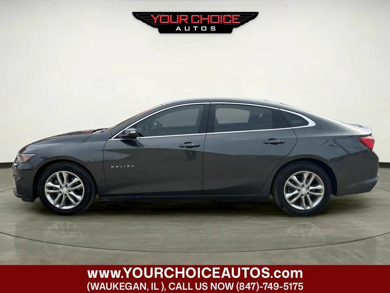 Used 2017 Chevrolet Malibu LT w/ Leather Package image 2