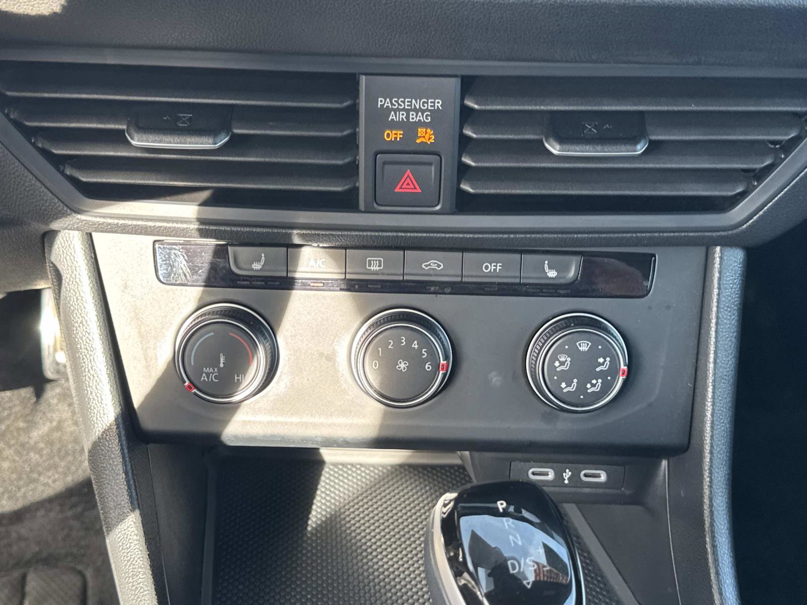 Certified 2024 Volkswagen Jetta Sport image 15