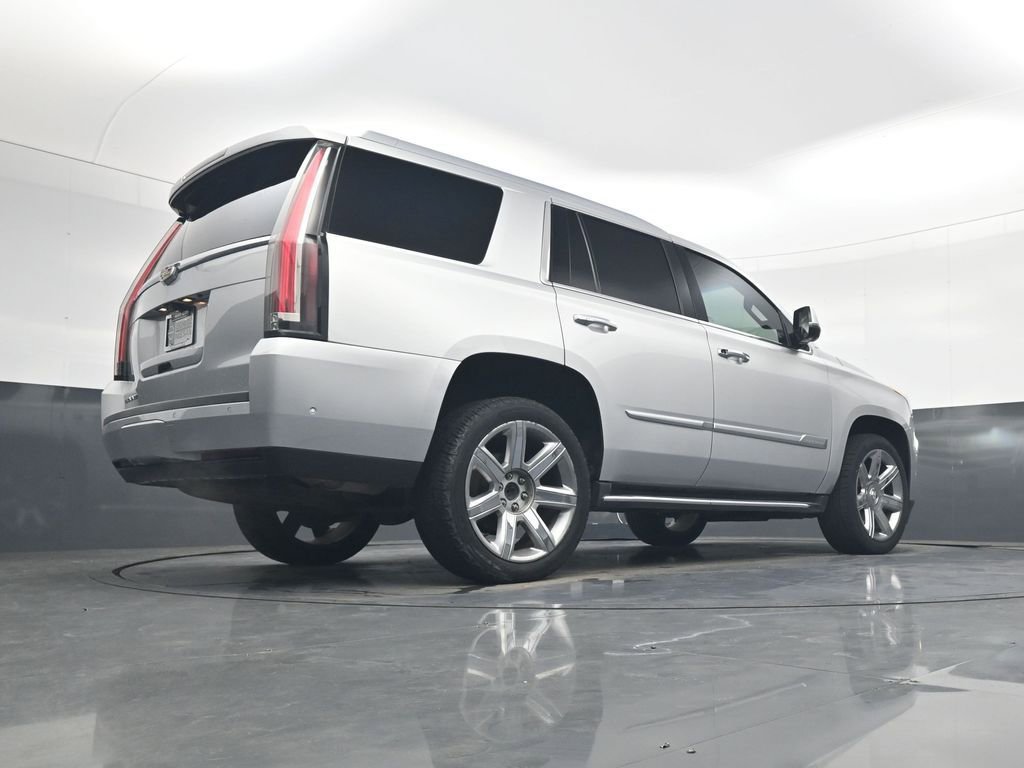 Used 2019 Cadillac Escalade Luxury image 26