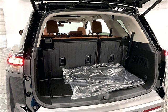 New 2025 Nissan Pathfinder Platinum image 38