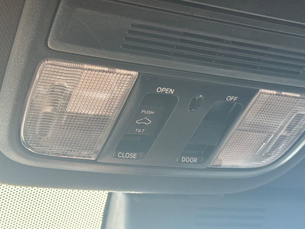 Used 2022 Honda Accord Sport image 29